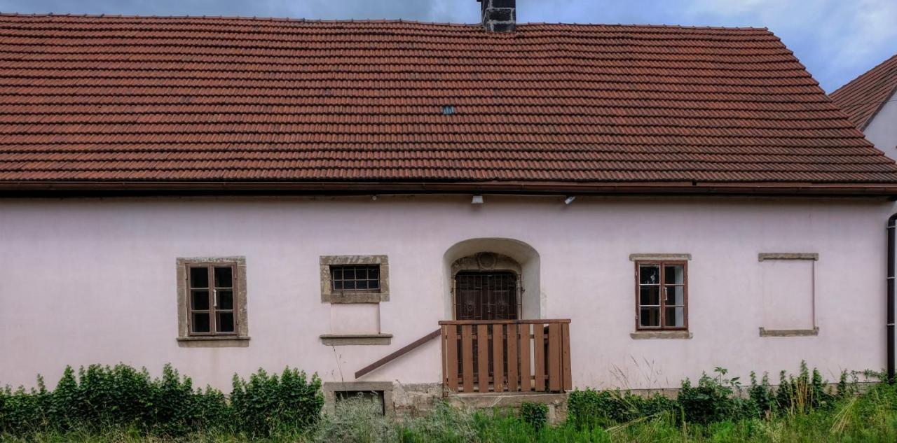 Apartmany V Broumovskem Statku Dış mekan fotoğraf