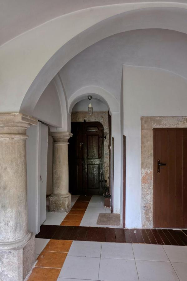 Apartmany V Broumovskem Statku Dış mekan fotoğraf