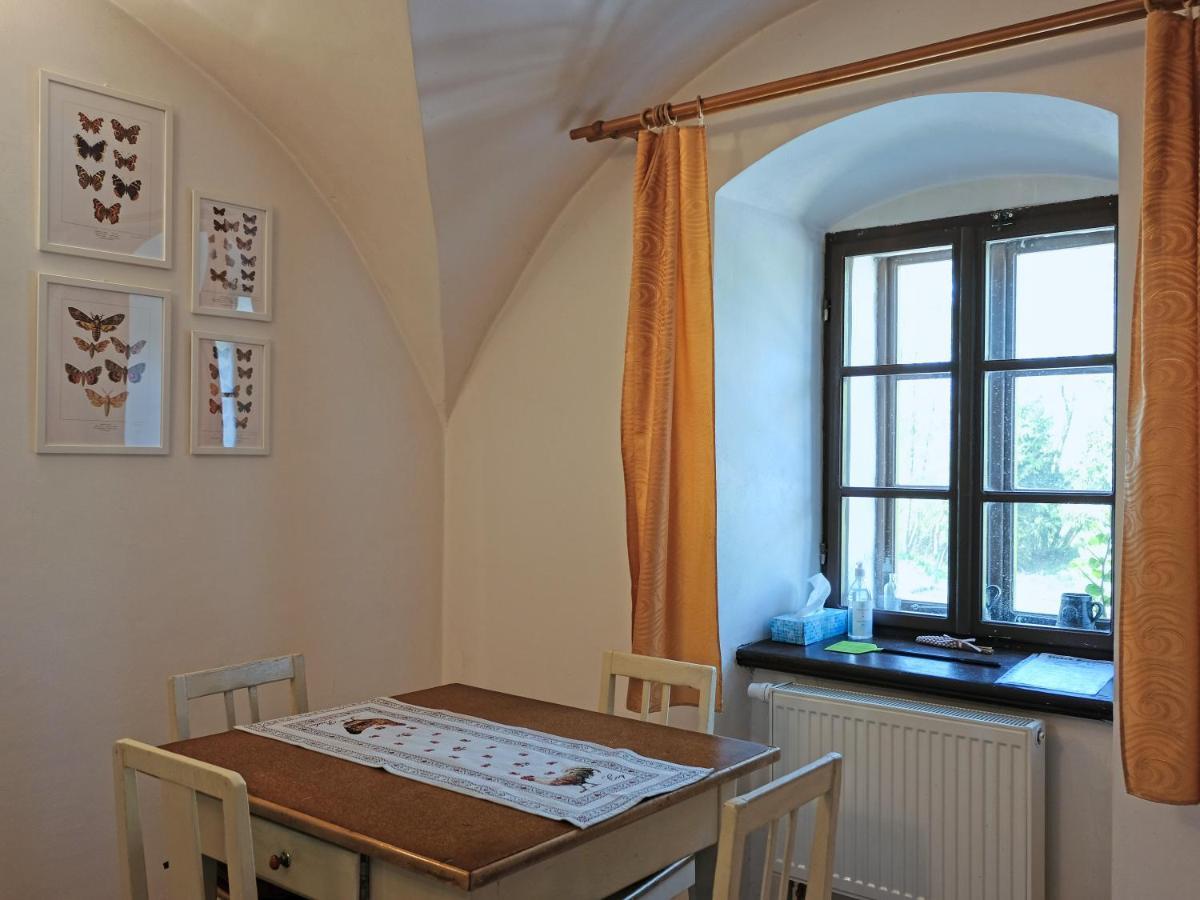 Apartmany V Broumovskem Statku Dış mekan fotoğraf