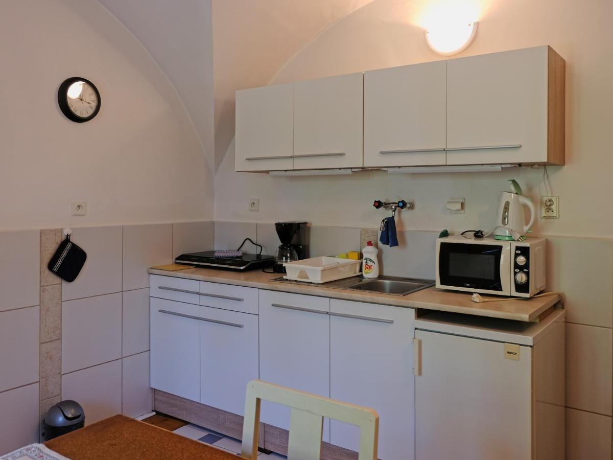 Apartmany V Broumovskem Statku Dış mekan fotoğraf