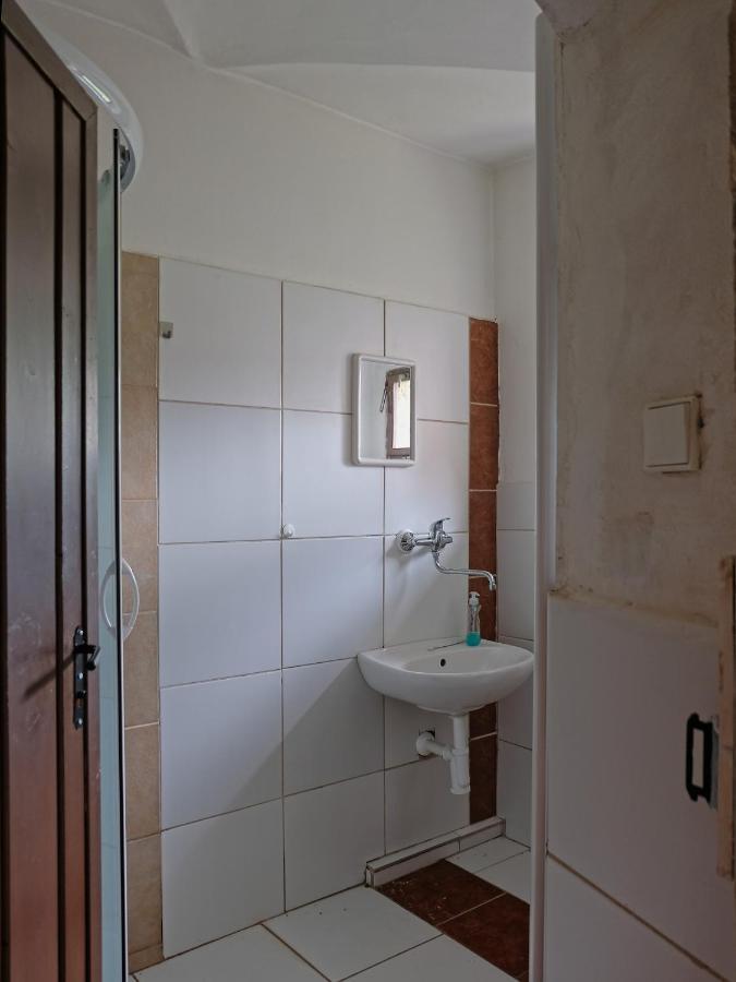 Apartmany V Broumovskem Statku Dış mekan fotoğraf